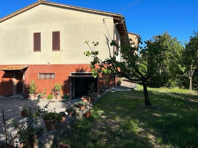 Casa indipendente con giardino a Siena