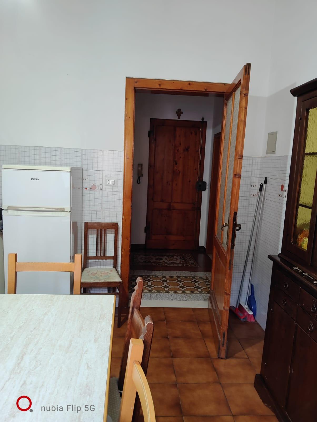 Quadrilocale arredato in affitto, Siena porta pispini