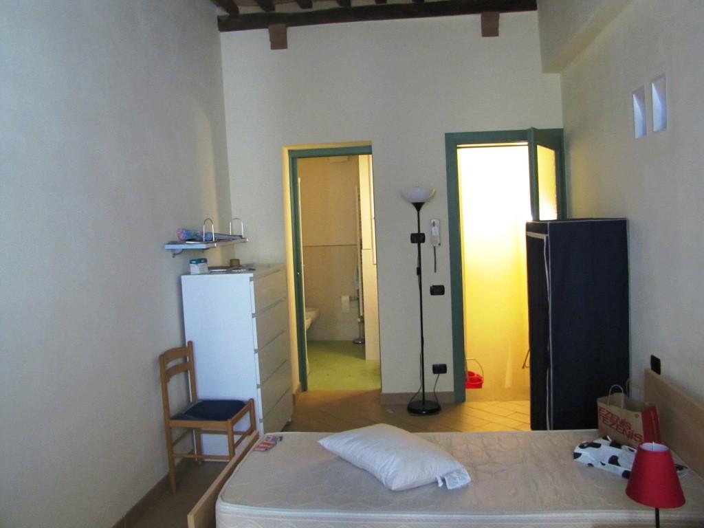 Trilocale arredato in affitto, Siena centro storico