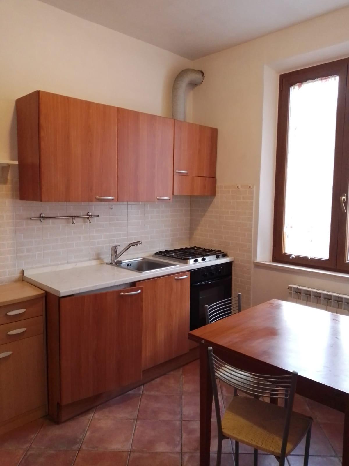 Bilocale arredato in affitto, Siena coroncina