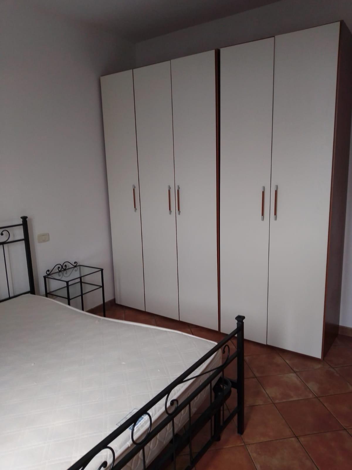 Bilocale arredato in affitto, Siena coroncina