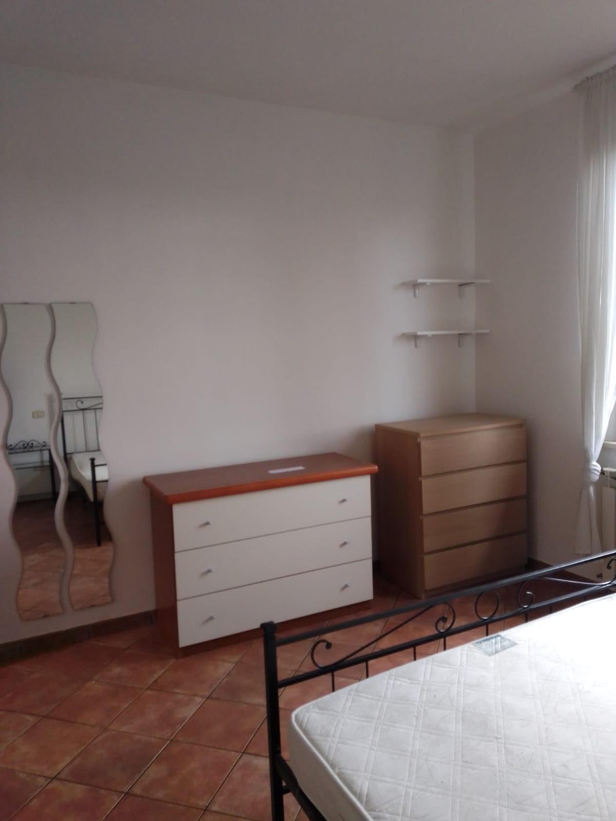 Bilocale arredato in affitto, Siena coroncina