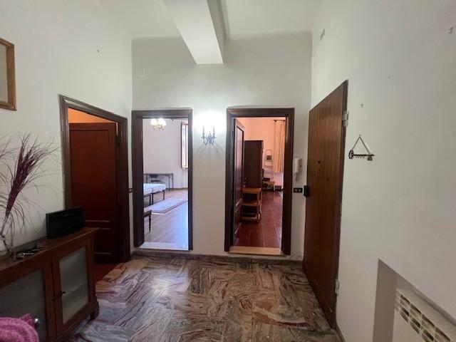 Quadrilocale arredato in affitto a Siena