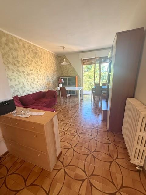 Quadrilocale arredato in affitto, Siena vico alto