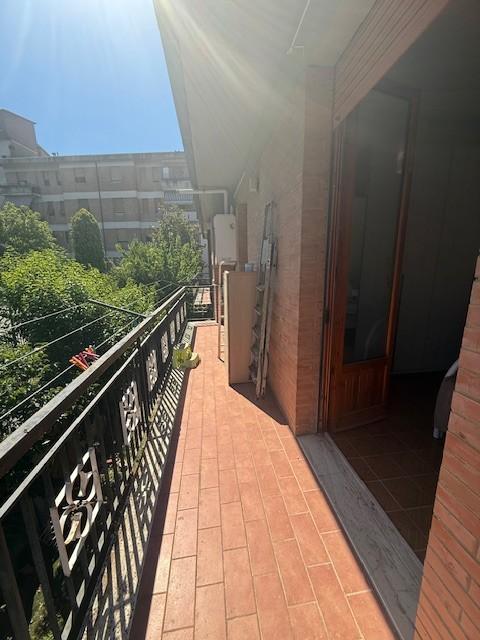 Quadrilocale arredato in affitto, Siena vico alto