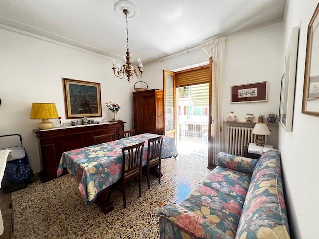 Quadrilocale arredato in affitto, Siena mameli