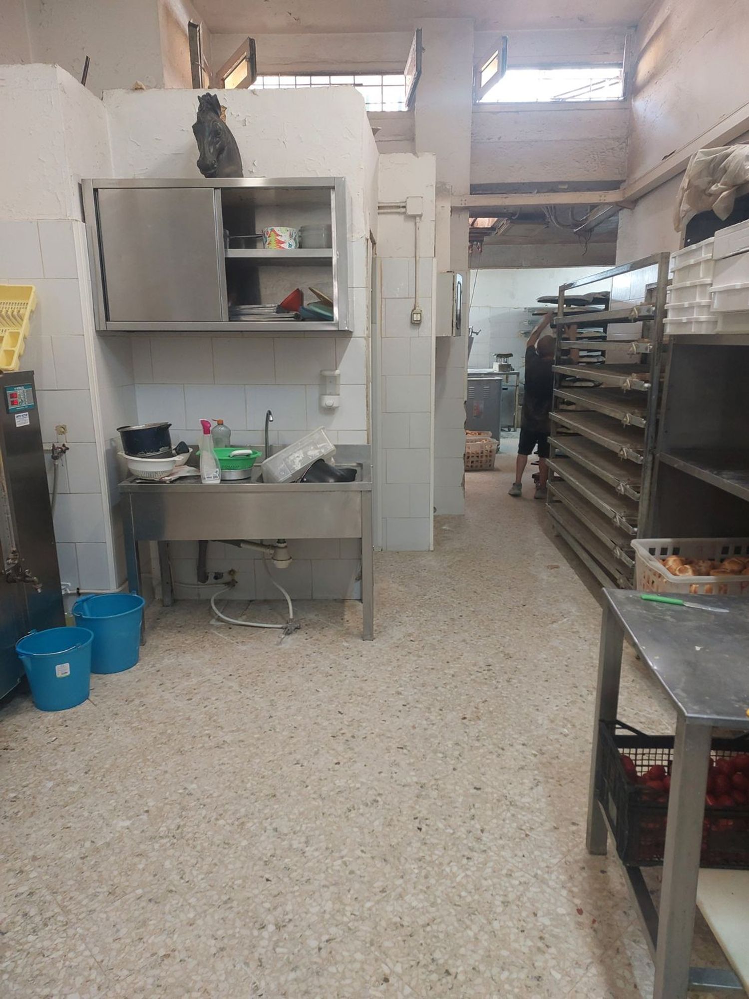 Locale commerciale in vendita in via domenico nicolai 244, Bari