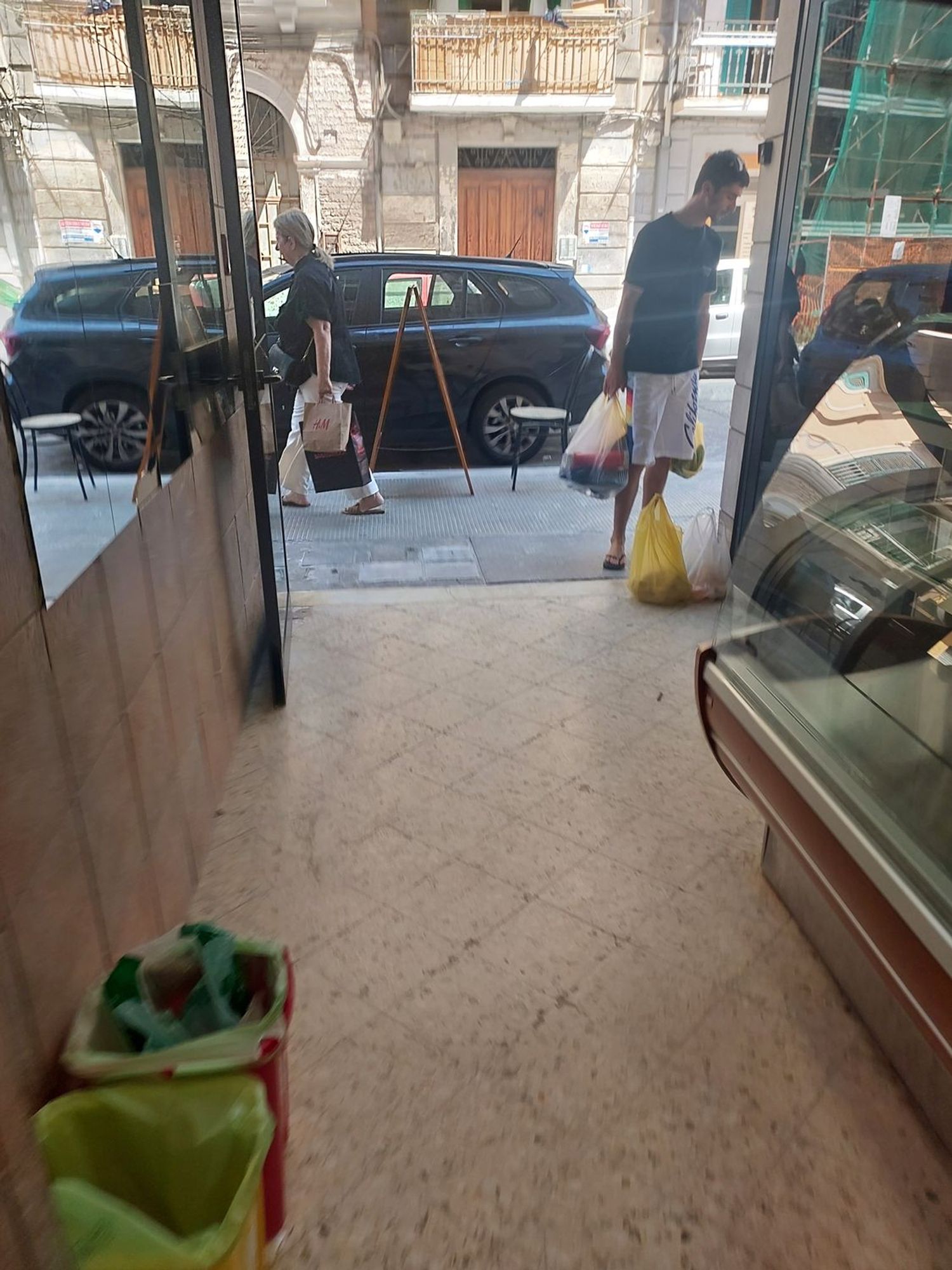 Locale commerciale in vendita in via domenico nicolai 244, Bari