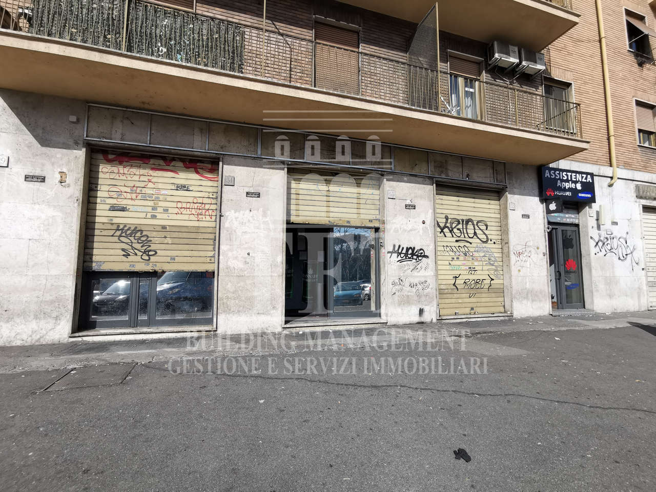 Locale commerciale in affitto in via nomentana nuova 100, Roma