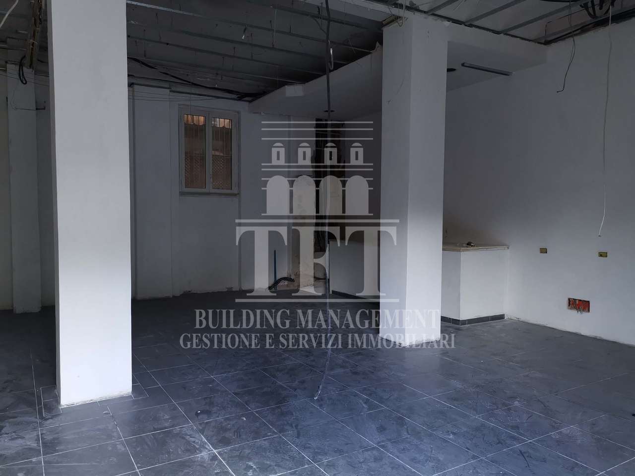 Locale commerciale in affitto in via nomentana nuova 100, Roma