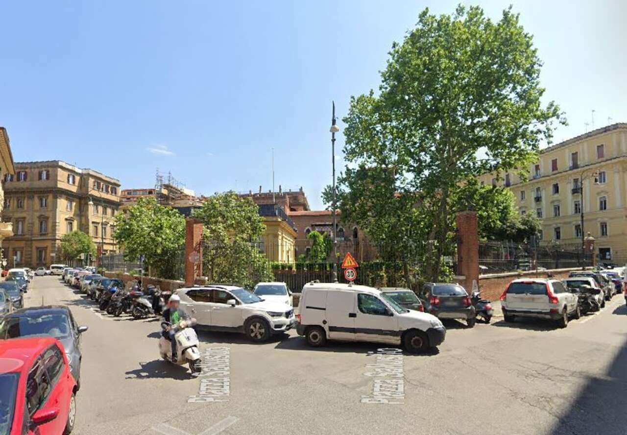 Locale commerciale in affitto in via venti settembre, Roma