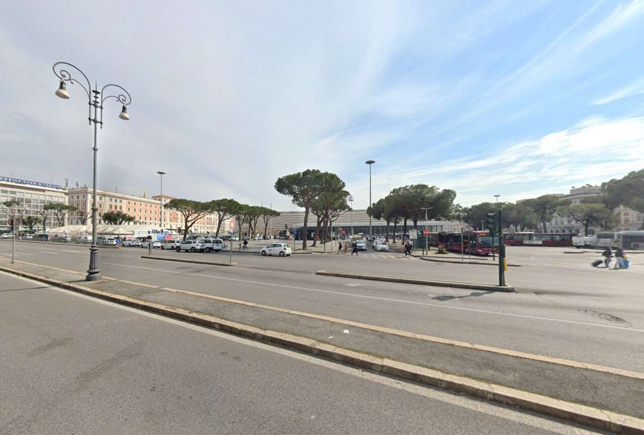 Locale commerciale in vendita in via venti settembre, Roma