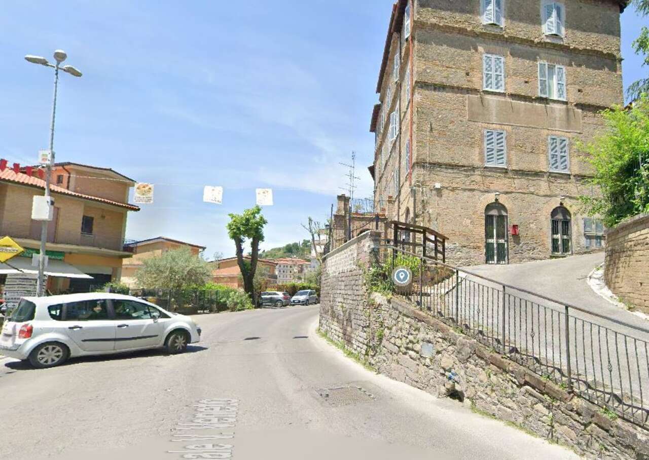 Stabile/Palazzo in vendita in via roma, Olevano Romano
