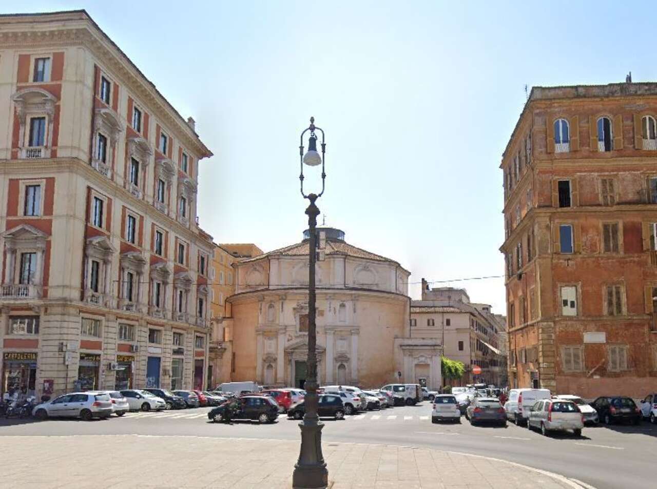 Appartamento in vendita in piazza barberini, Roma