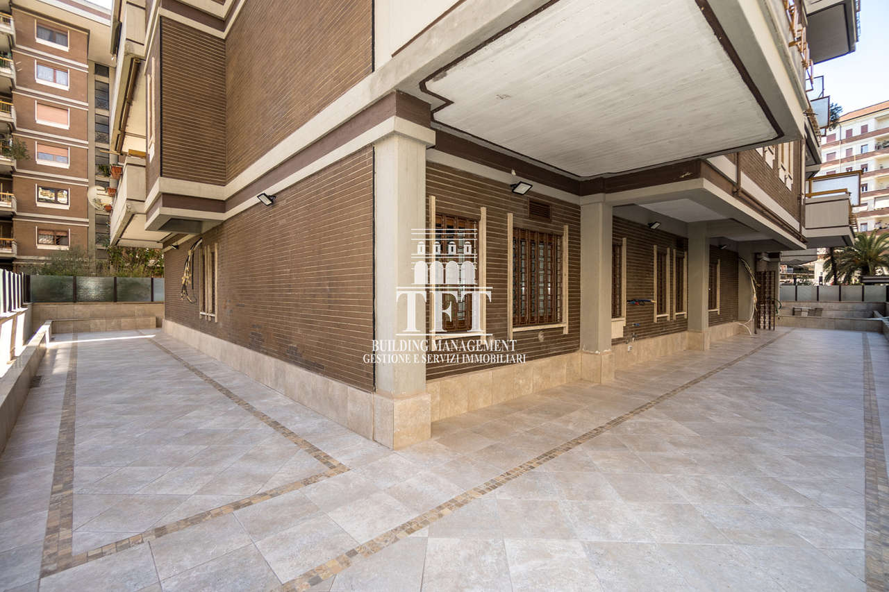 Ufficio con terrazzo in via filippo antonio gualterio, Roma