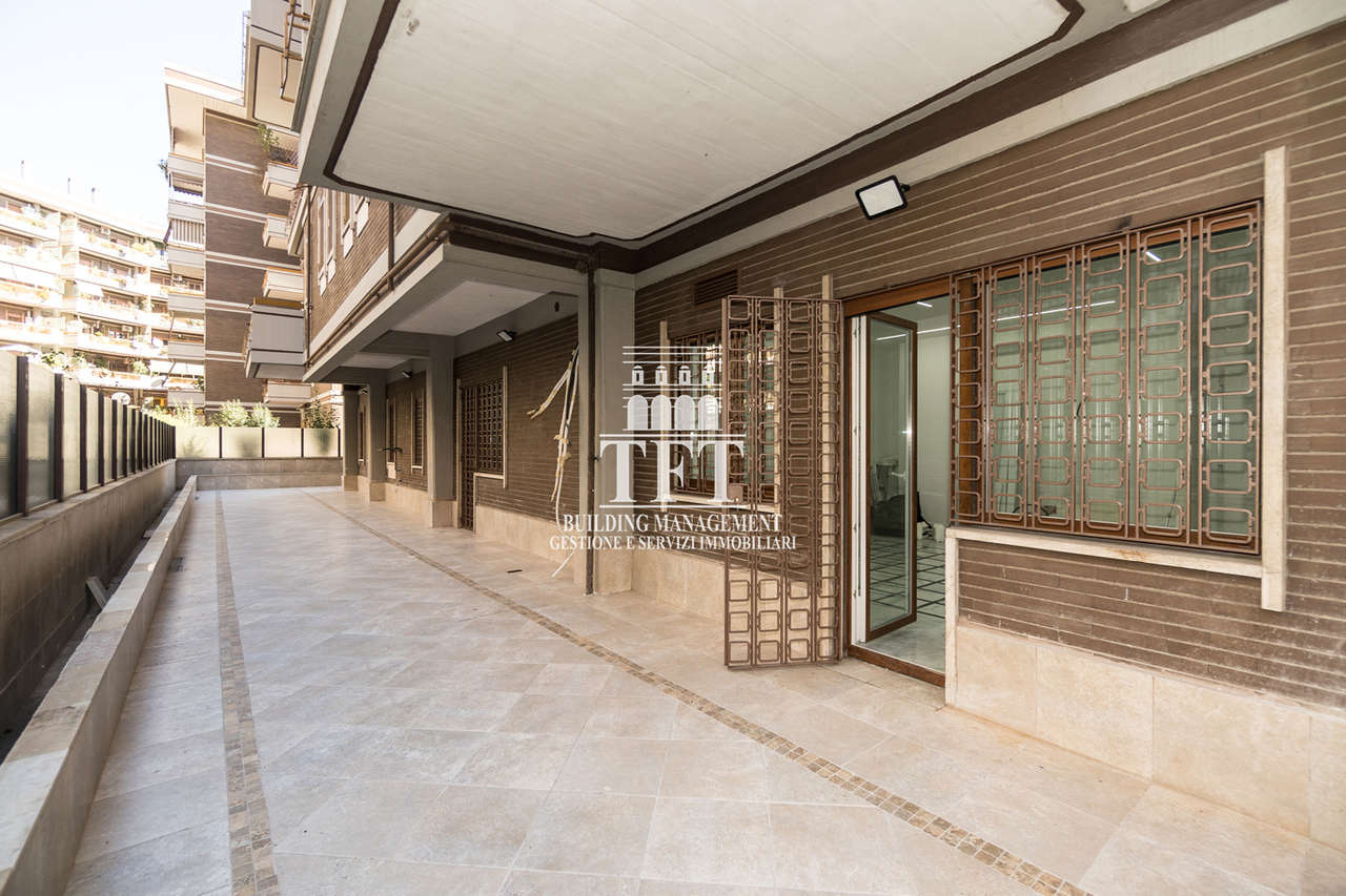 Ufficio con terrazzo in via filippo antonio gualterio, Roma