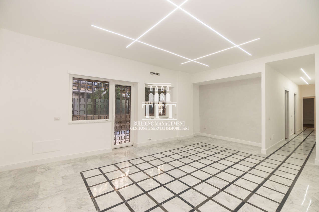 Ufficio con giardino in via filippo antonio gualterio, Roma