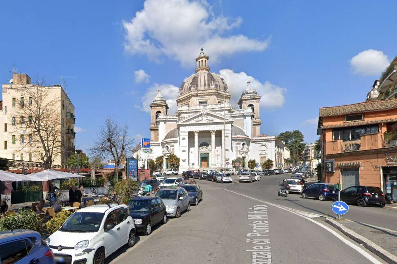 Quadrilocale con terrazzo in via cassia 15, Roma