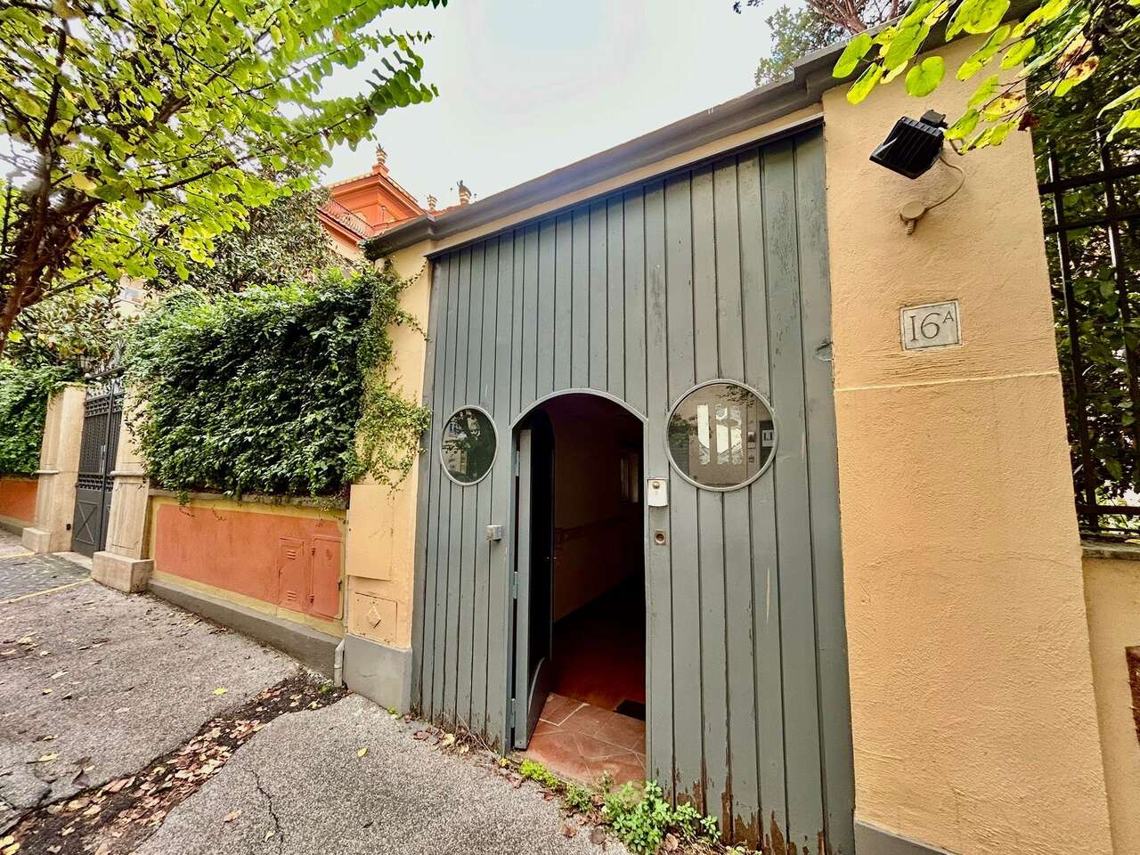 Locale commerciale in affitto in via eleonora duse, Roma