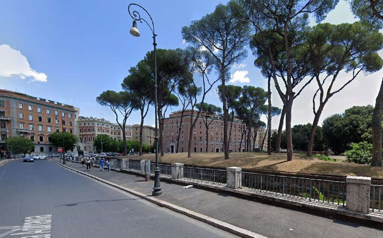 Stabile/Palazzo in affitto in piazza cavour, Roma