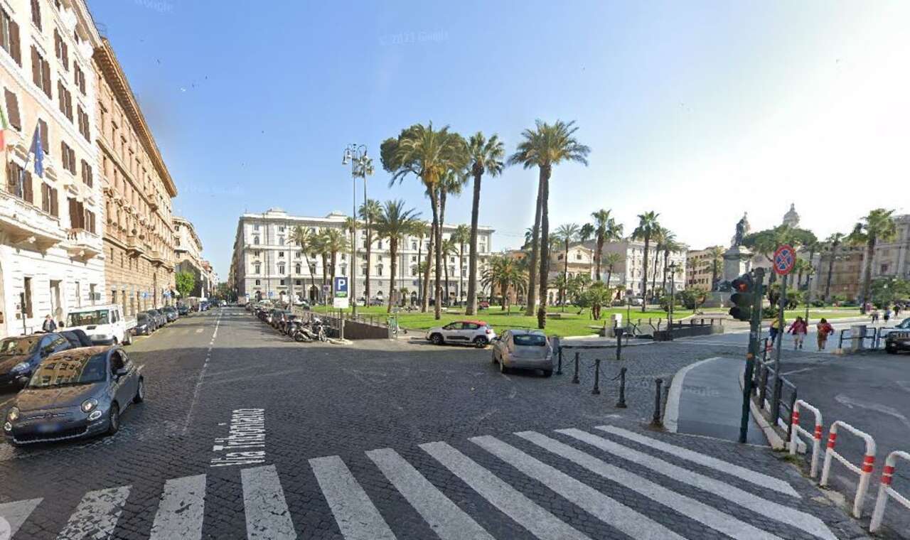 Stabile/Palazzo in affitto in piazza cavour, Roma