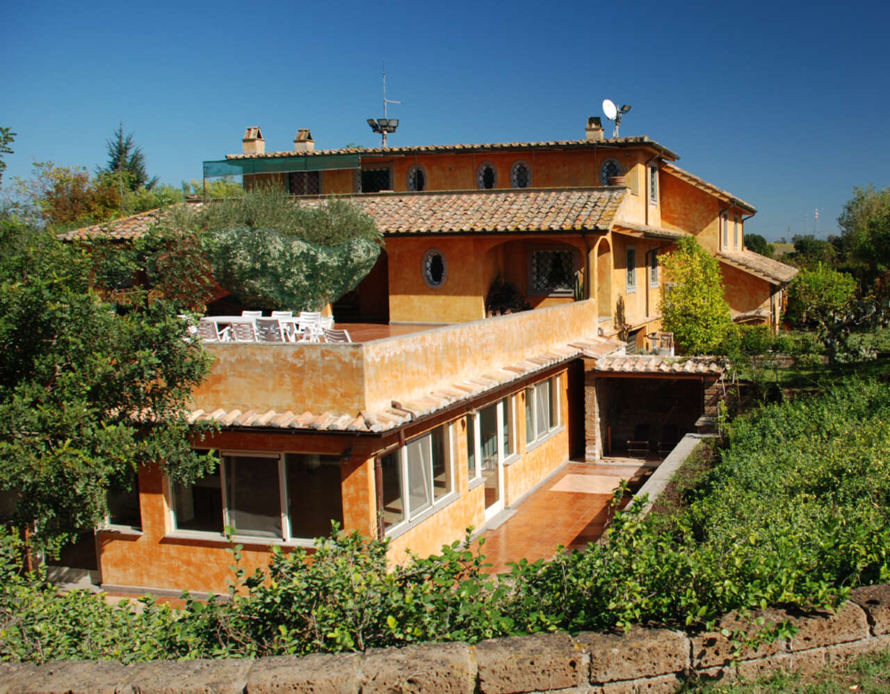 Villa in vendita in via camillo spinedi, Roma