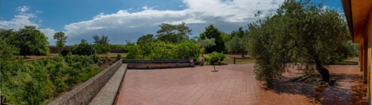 Villa in vendita in via camillo spinedi, Roma