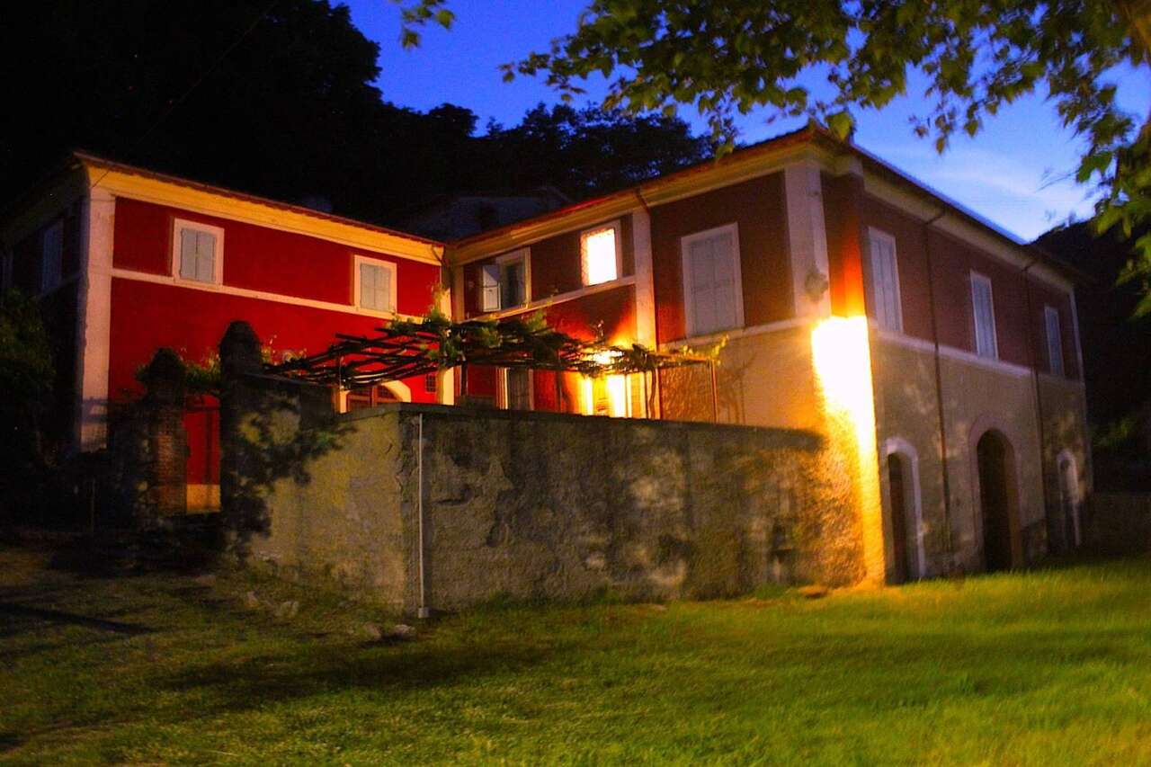 Villa con giardino in via salaria km 70, Rieti