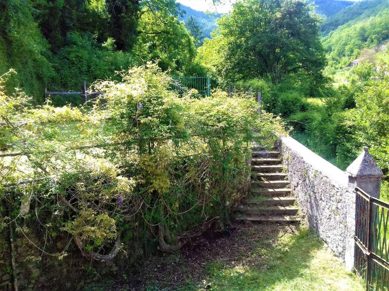 Villa con giardino in via salaria km 70, Rieti