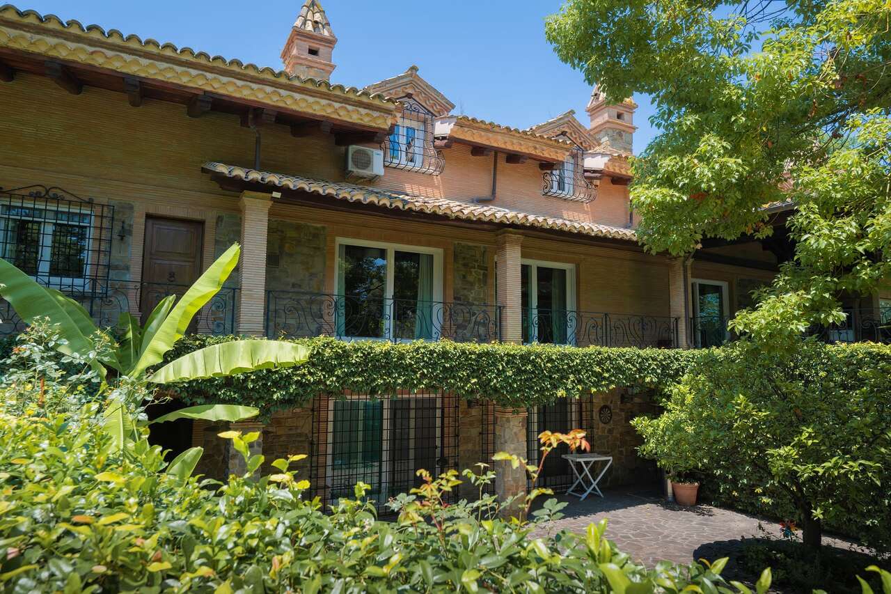 Villa con giardino in via della giustiniana, Roma