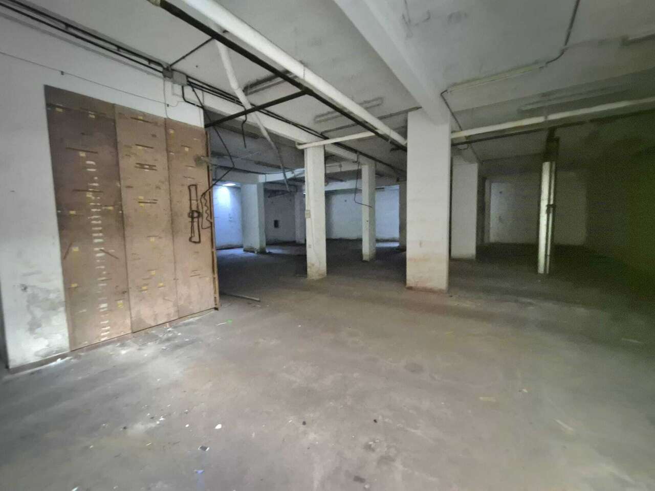 Locale commerciale in vendita in via della pineta sacchetti, Roma