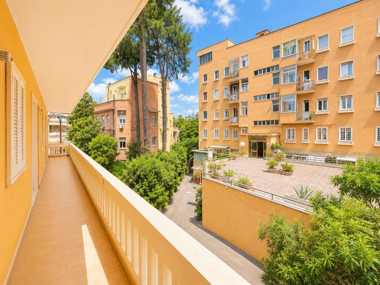 Appartamento in vendita in via alberto caroncini, Roma