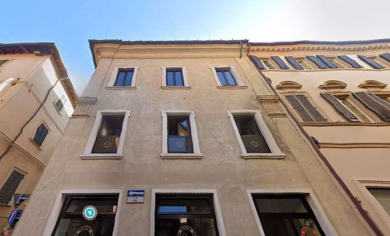 Stabile/Palazzo da ristrutturare in corso xi settembre, Pesaro