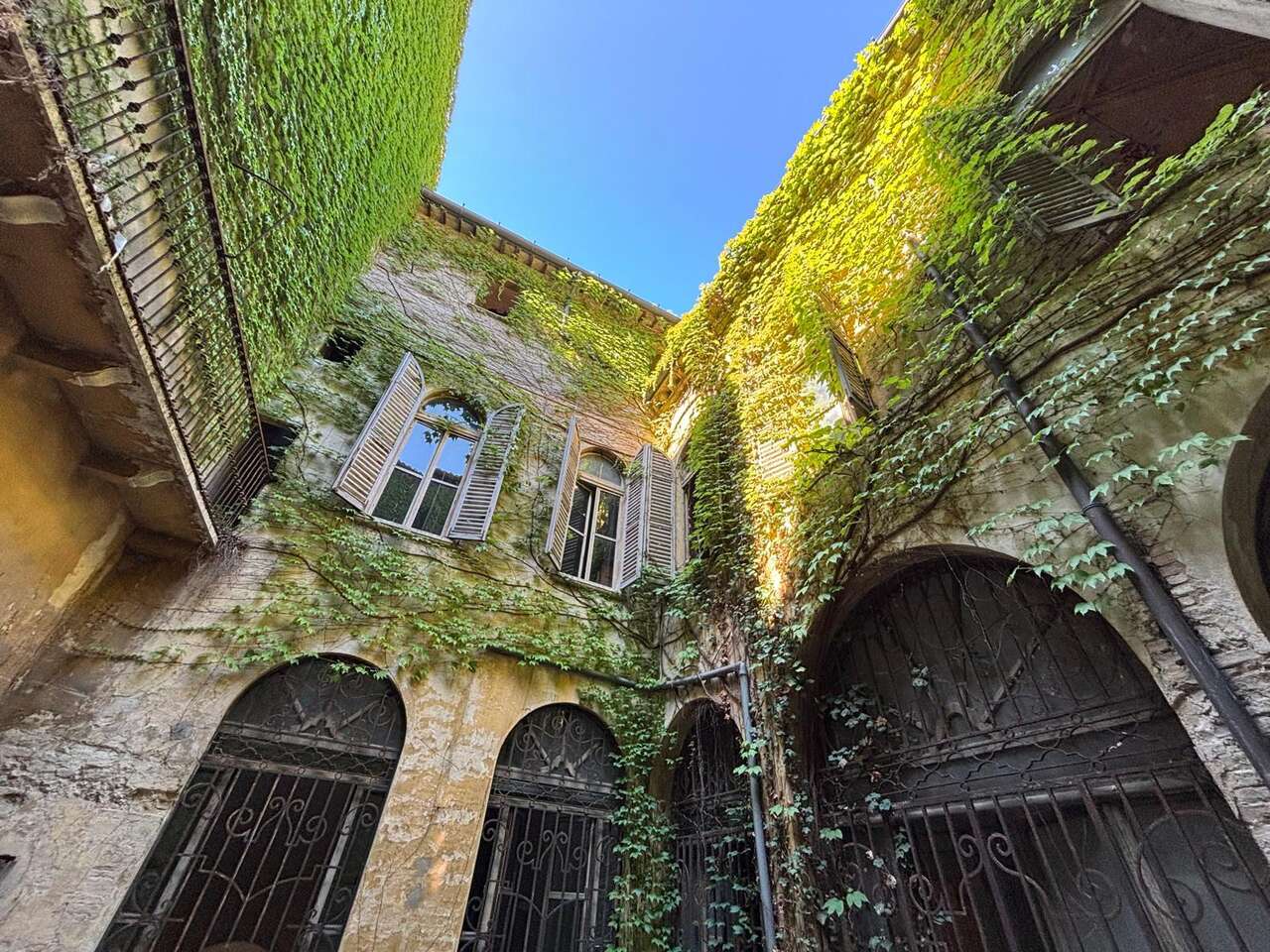 Stabile/Palazzo in vendita in corso xi settembre, Pesaro