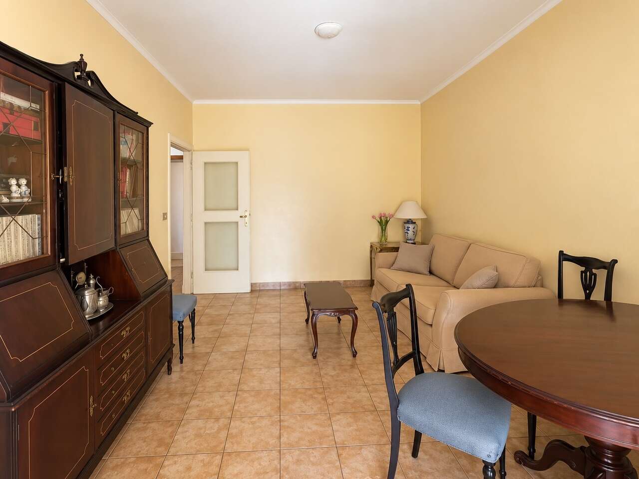 Bilocale da ristrutturare in via fonti del clitunno, Roma