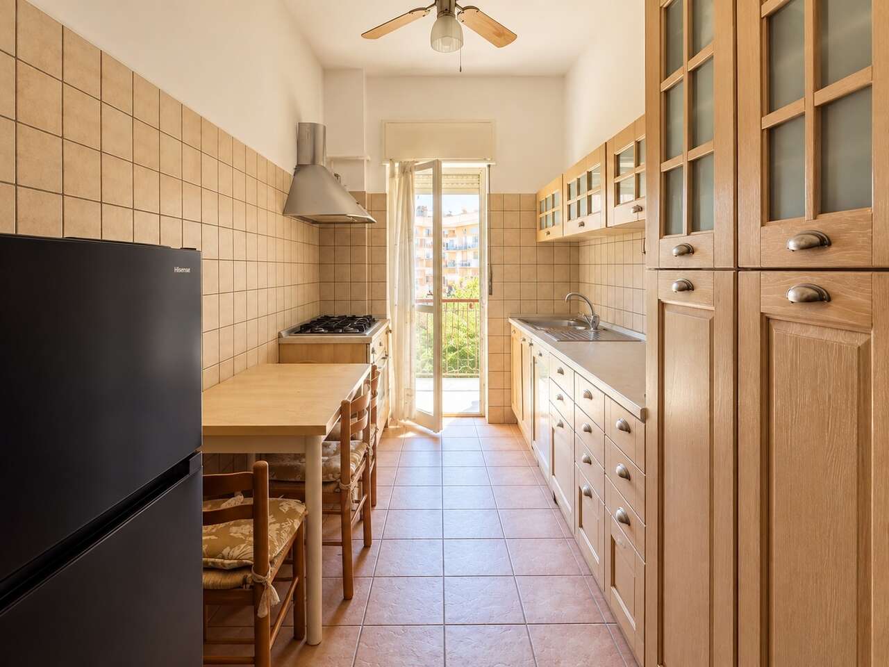 Bilocale da ristrutturare in via fonti del clitunno, Roma