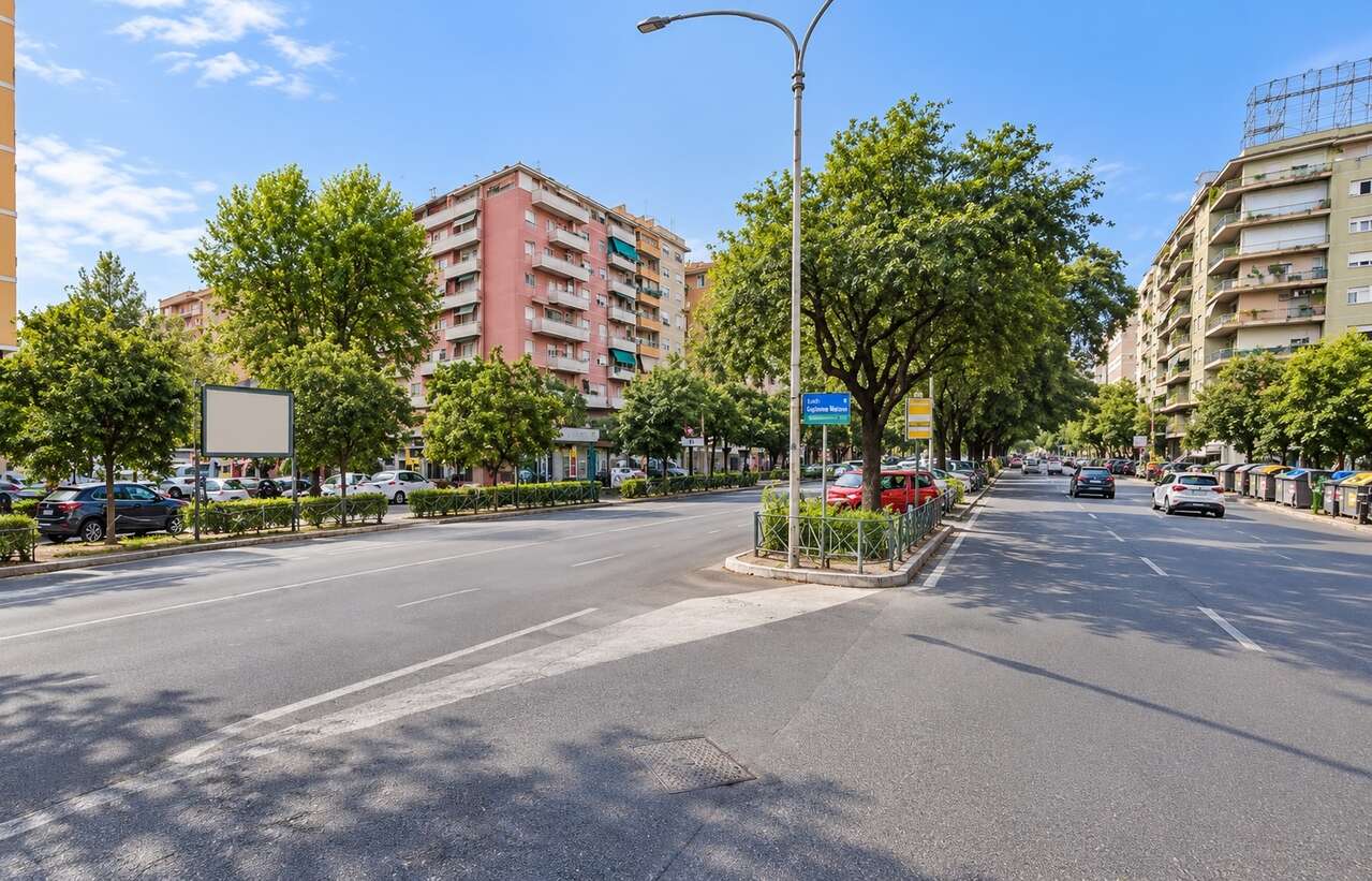 Stabile/Palazzo da ristrutturare in piazza enrico fermi, Roma