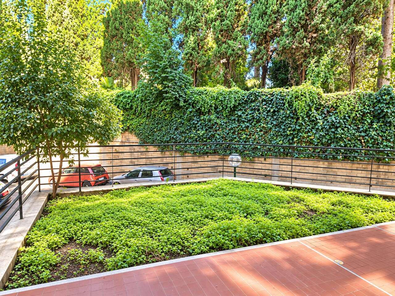 Appartamento con giardino in via cassia 900, Roma