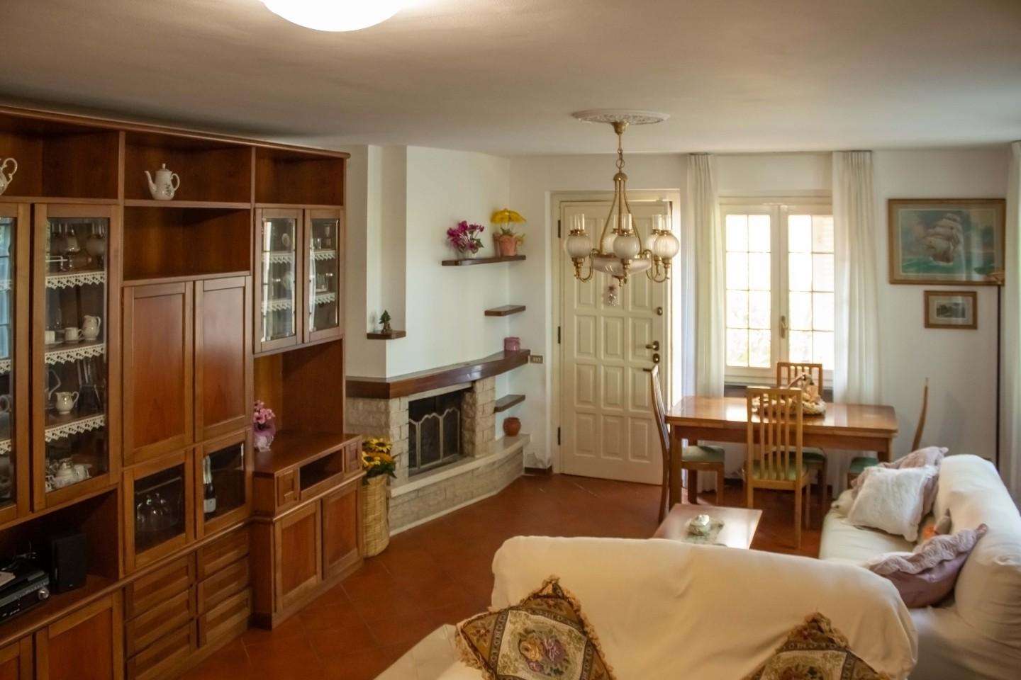 Villa con giardino, San Giuliano Terme gello