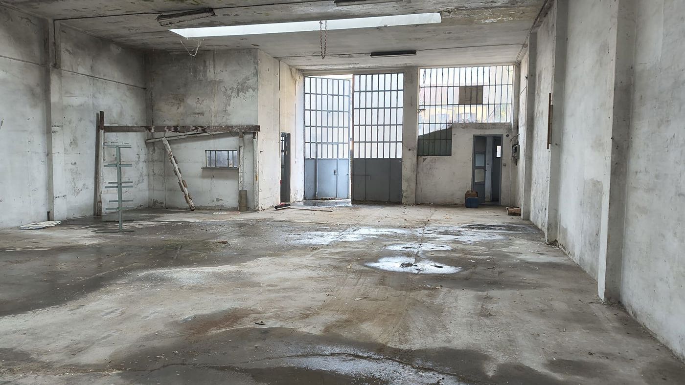 Capannone in vendita a Torino