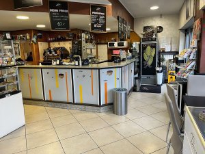 Attivit� commerciale Bar e tabacchi in vendita a Moncalieri