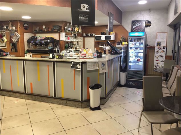 Attivit� commerciale Bar e tabacchi in vendita a Moncalieri