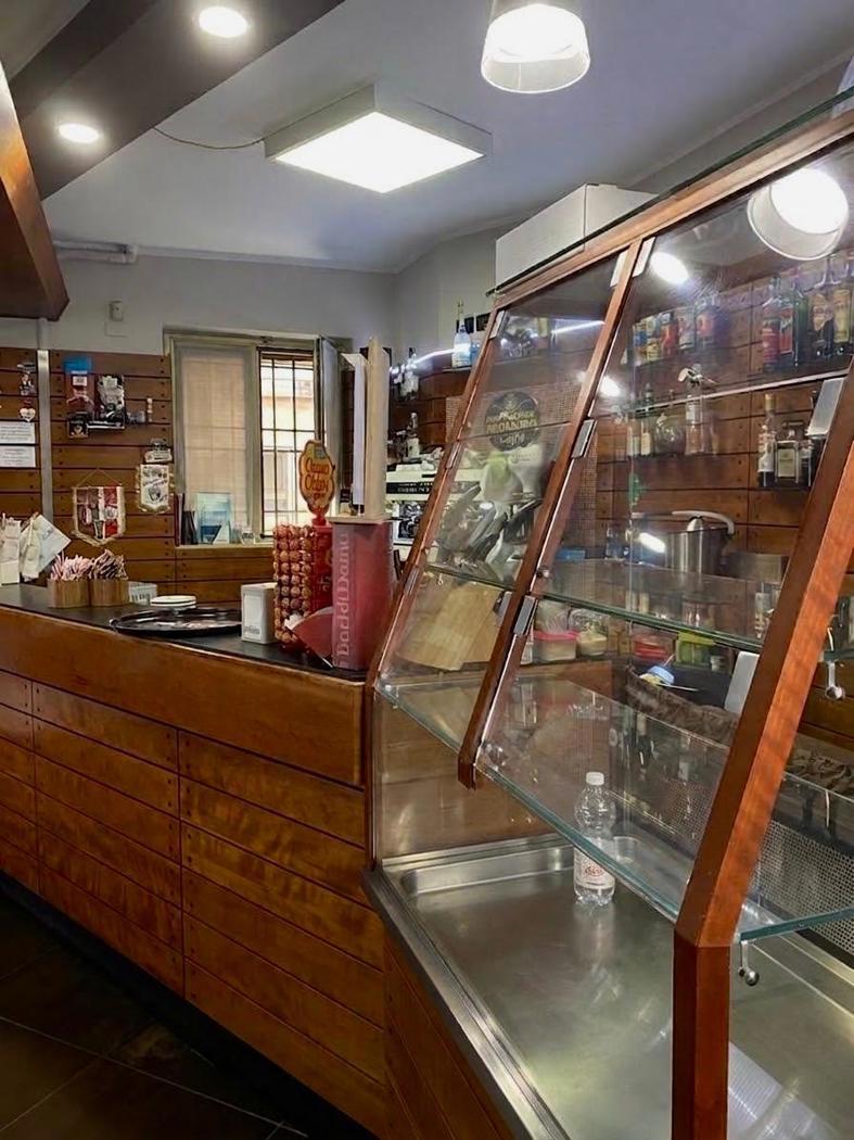 Attivit� commerciale Bar e tabacchi in vendita a Nichelino