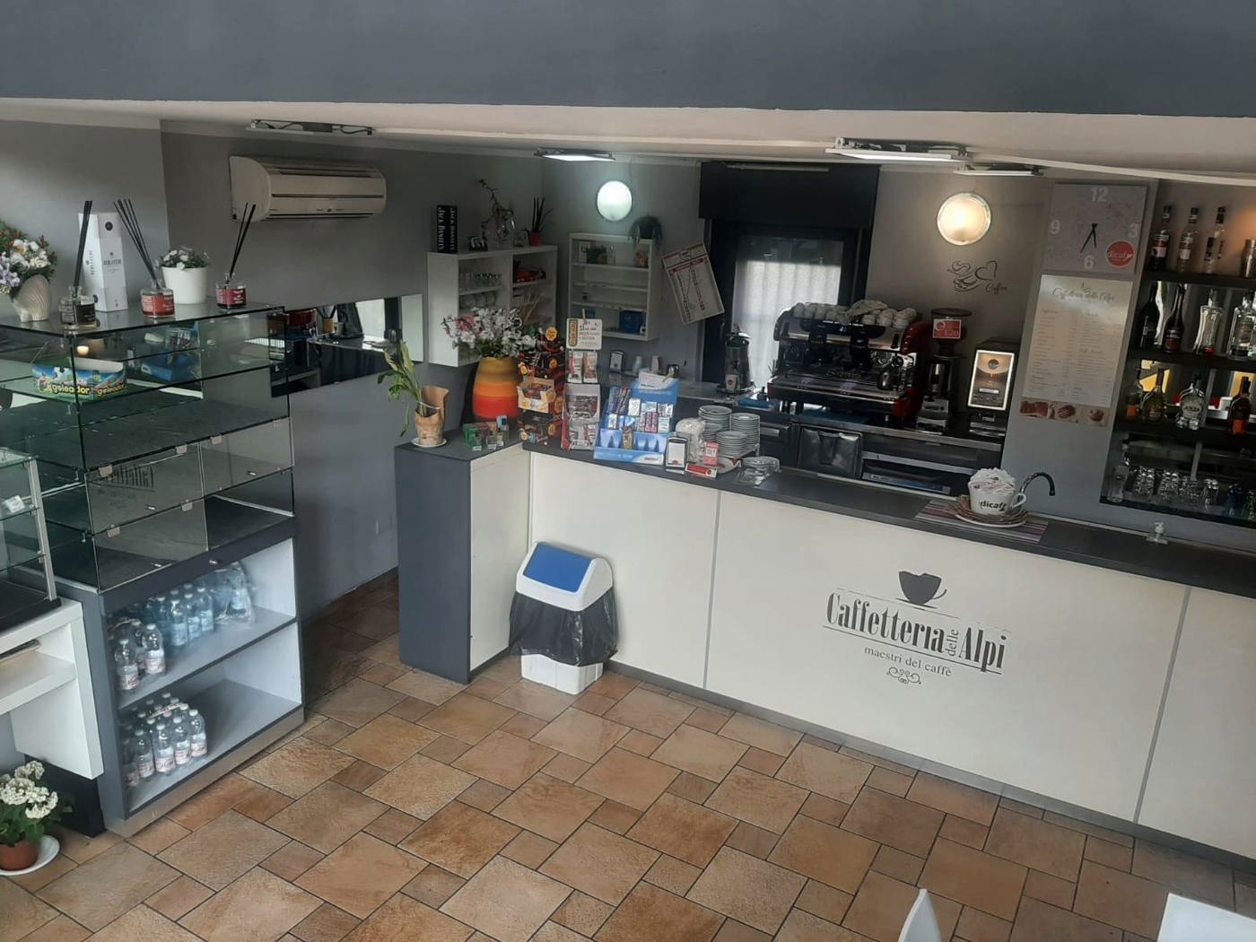 Attivit� commerciale Bar e tabacchi in vendita a Nichelino