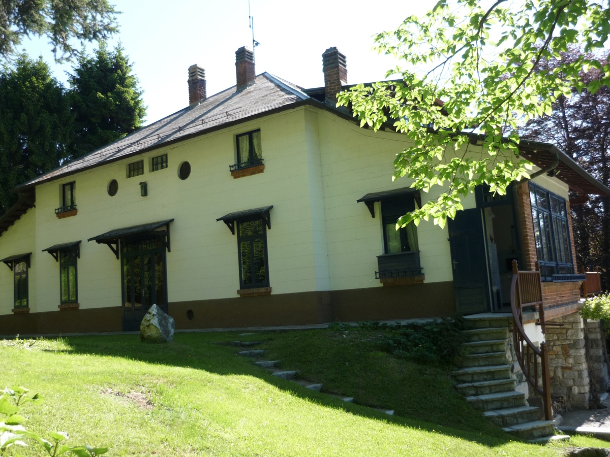 Villa in vendita a Magreglio