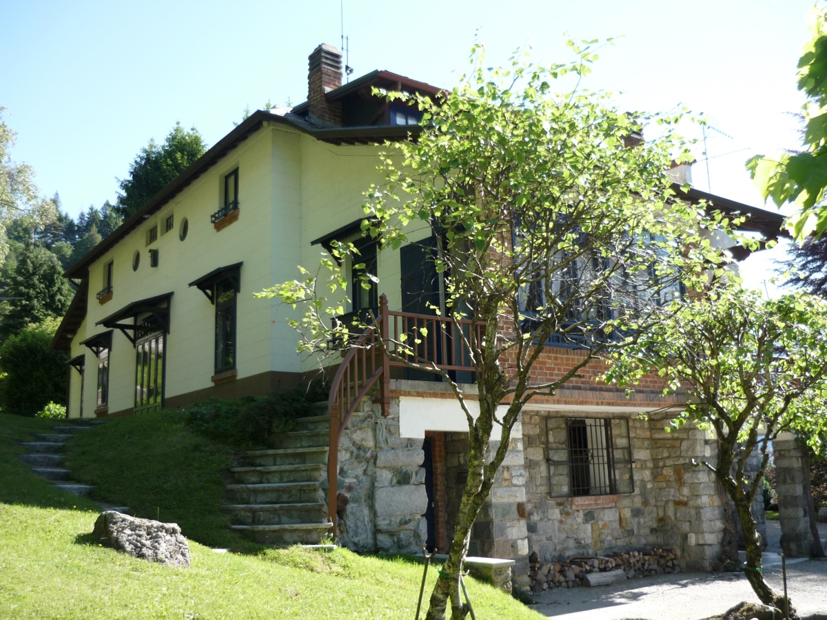 Villa in vendita a Magreglio