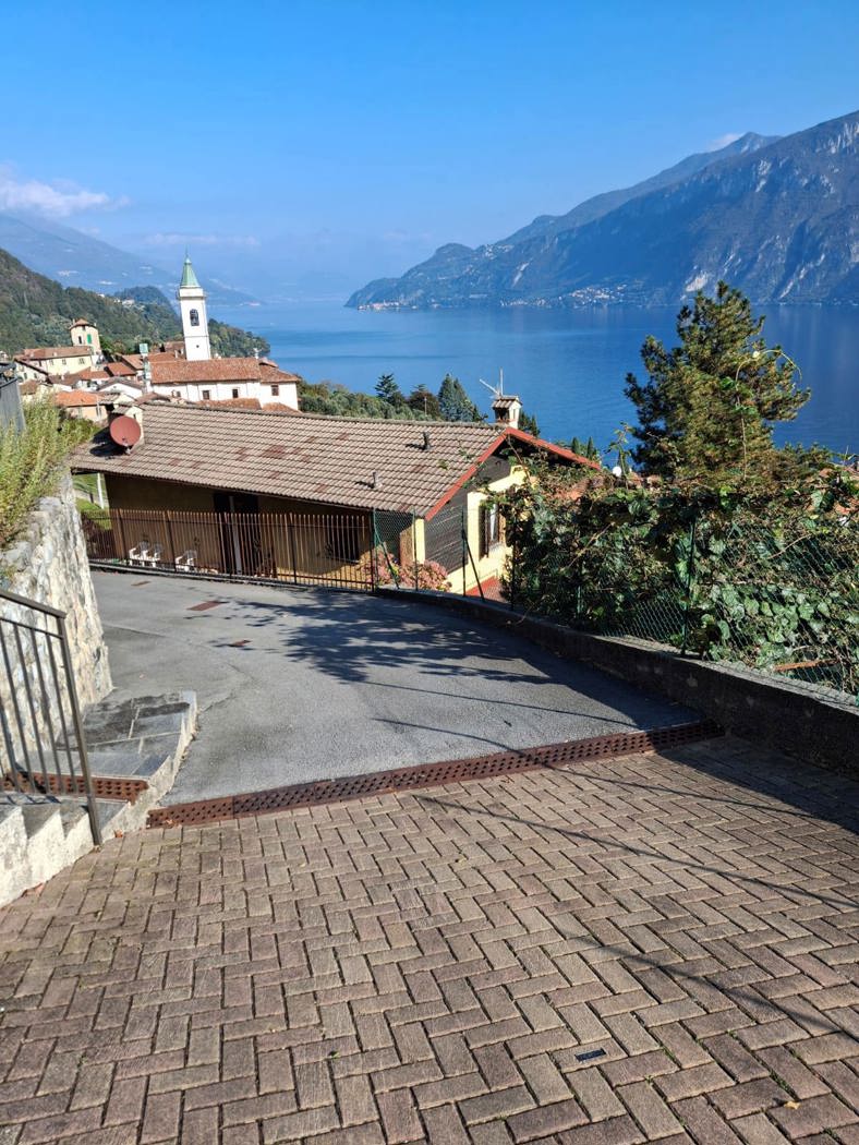 Villa vista lago a Oliveto Lario