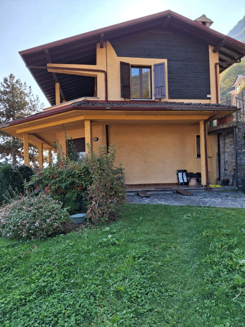 Villa vista lago a Oliveto Lario