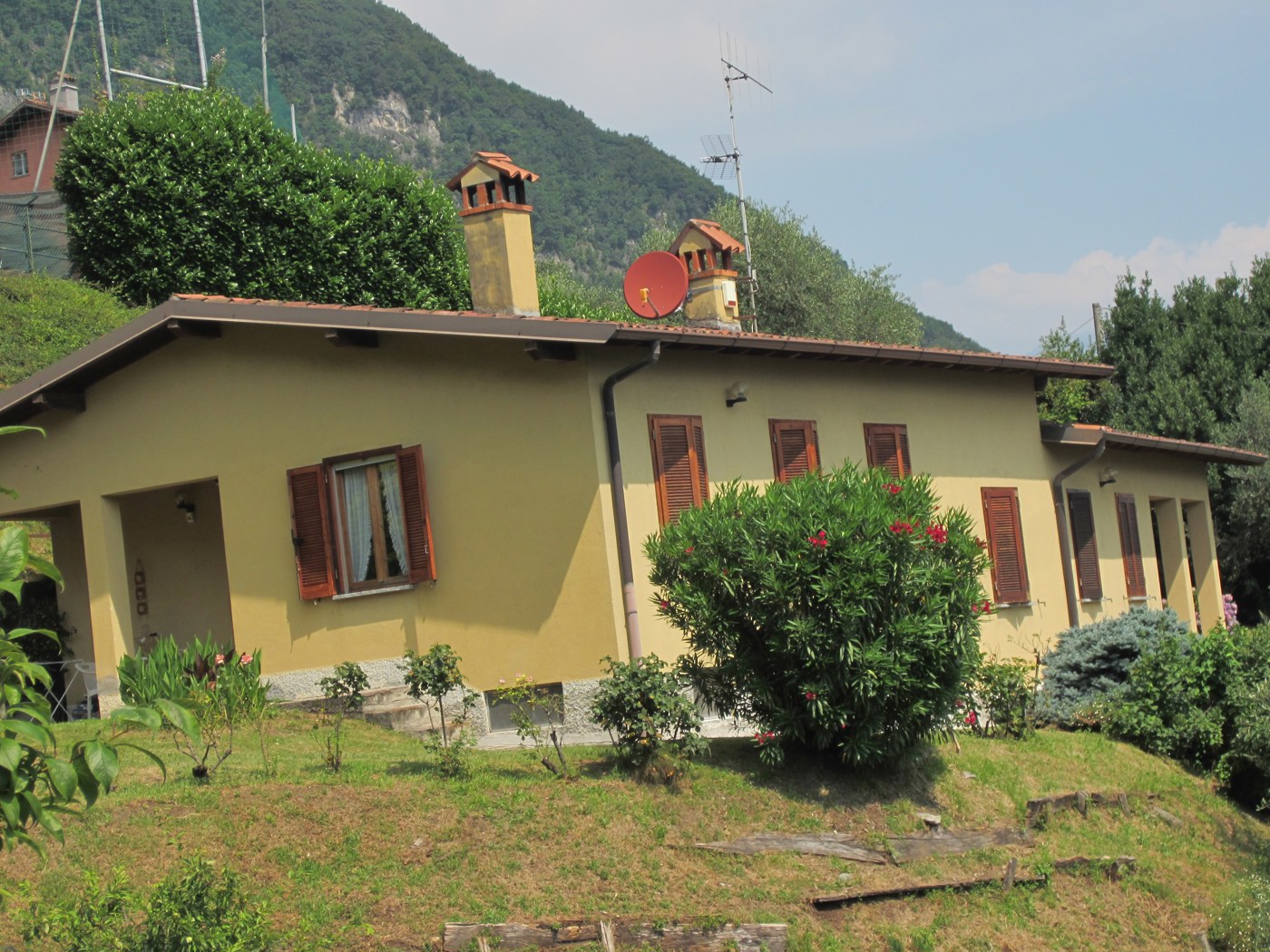 Villa vista lago a Oliveto Lario