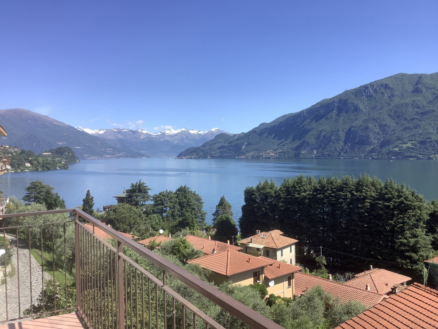 Quadrilocale in vendita a Oliveto Lario